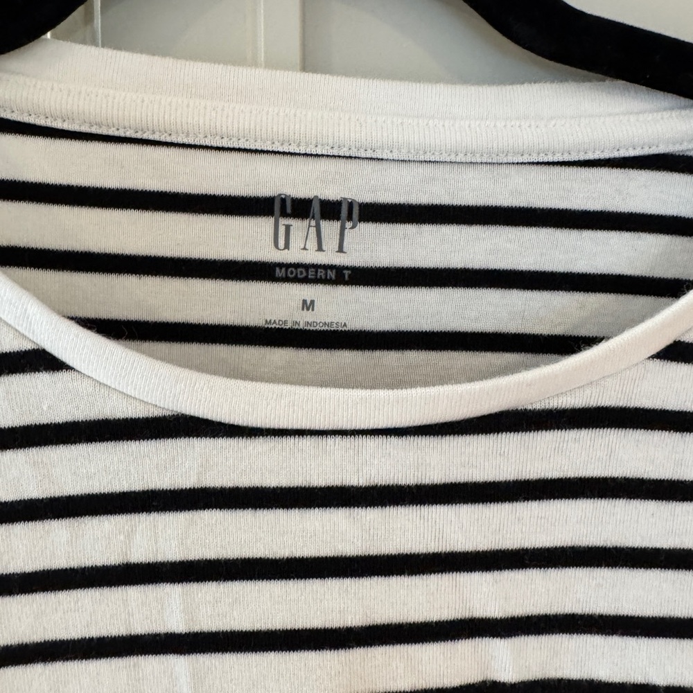 GAP Modern T Black and White Striped Shirt